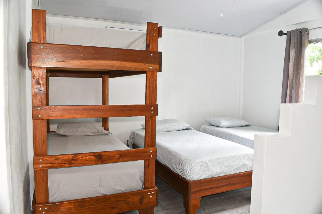Tropical Paradise Bungalows Pital  외부 사진