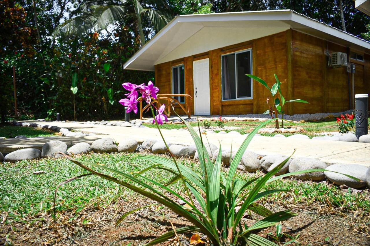 Tropical Paradise Bungalows Pital  외부 사진
