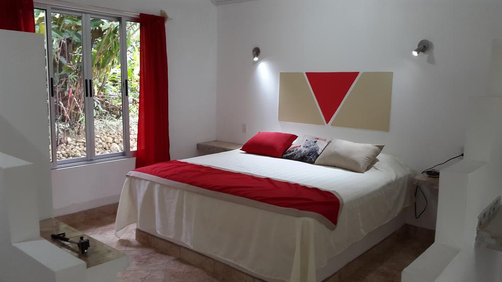 Tropical Paradise Bungalows Pital  외부 사진