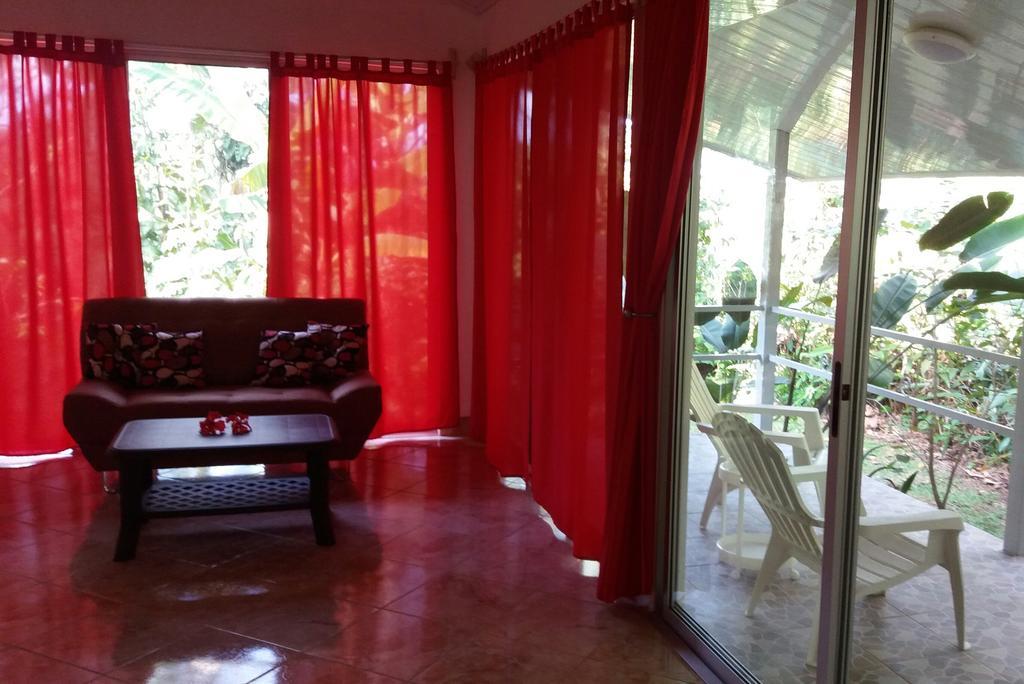 Tropical Paradise Bungalows Pital  외부 사진