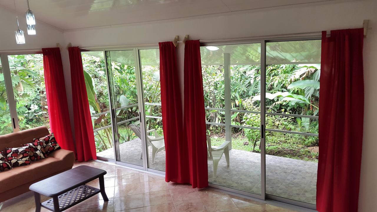 Tropical Paradise Bungalows Pital  외부 사진