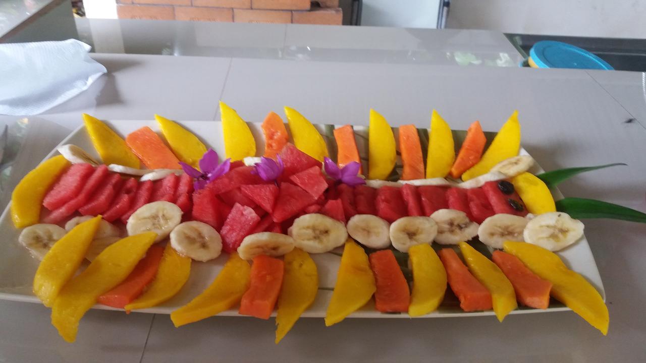 Tropical Paradise Bungalows Pital  외부 사진